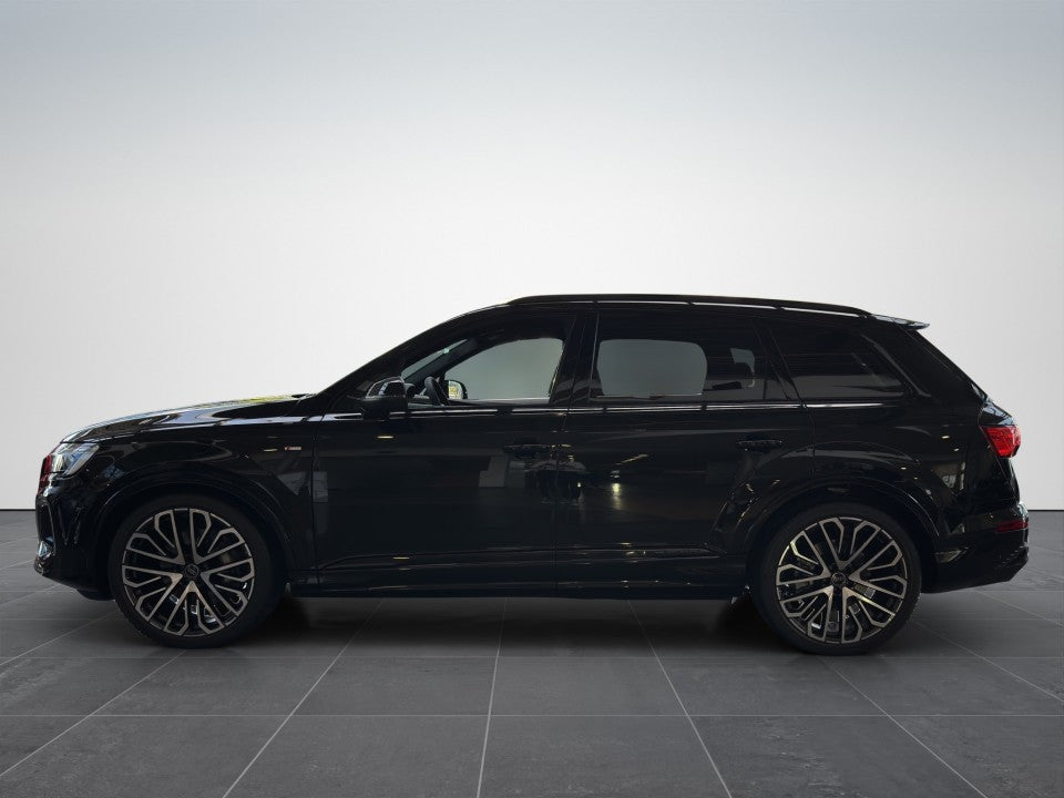 Audi Q7 50 TDI quattro S-line - 7 locuri