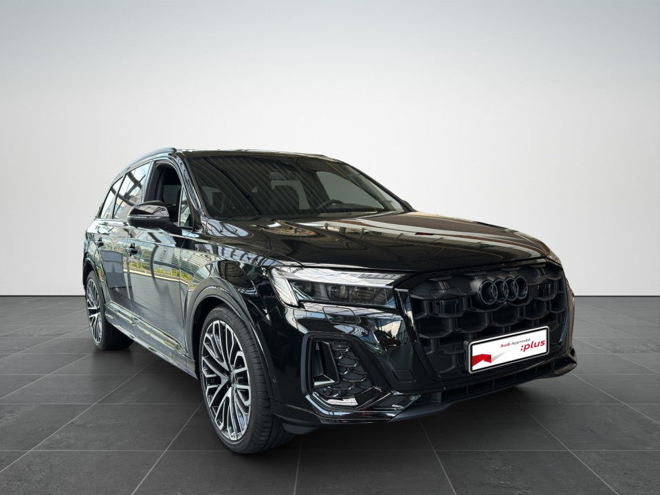Audi Q7 50 TDI quattro S-line - 7 locuri