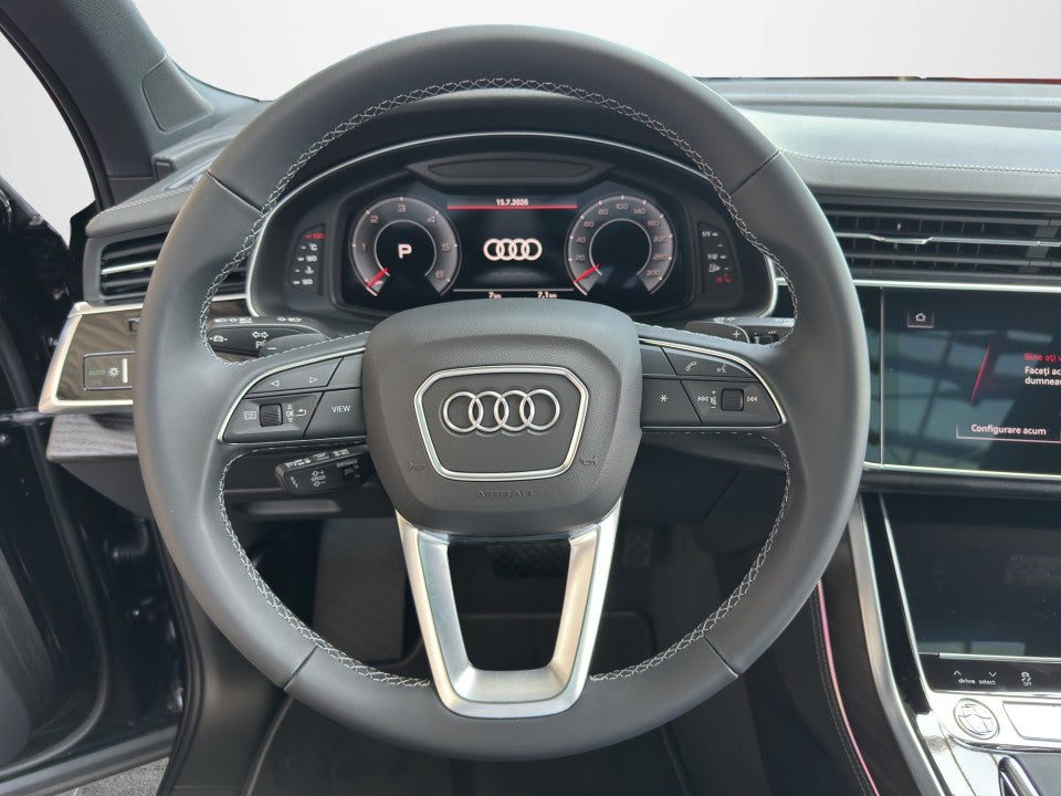 Audi Q7 50 TDI quattro S-line - 7 locuri