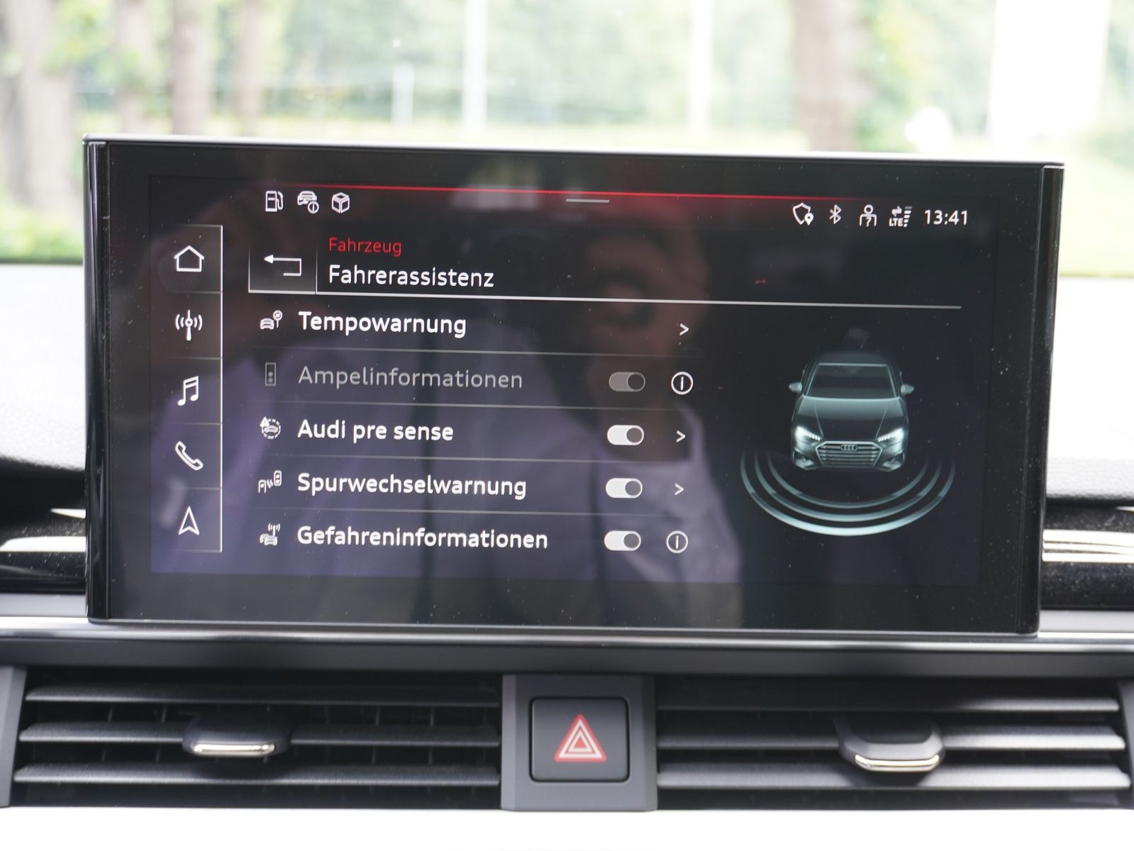 Audi A4 2.0 TDI 35 S-Line - Samsaru's Car Outlet