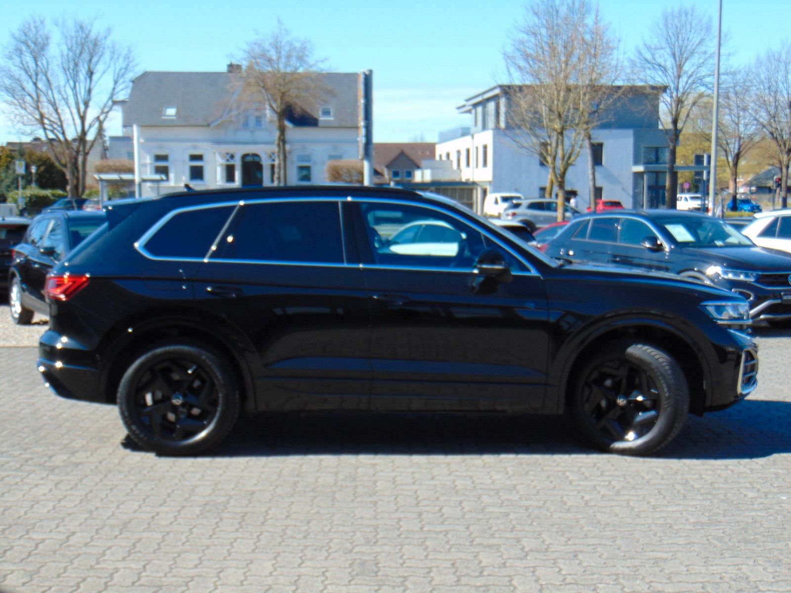 Volkswagen Touareg 3.0 TDI 4Motion R-Line - IQ Light - Pano