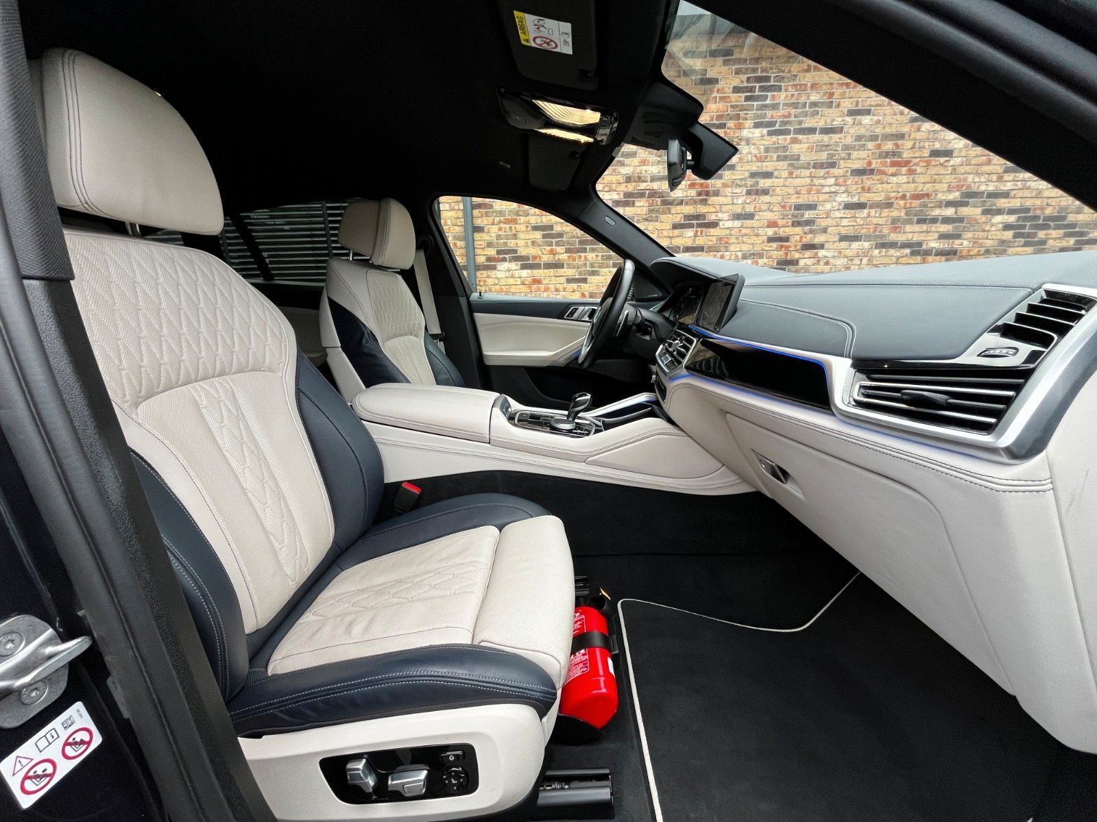 BMW X6 M50i AHK Leder Laser HUD DAProf Standhz