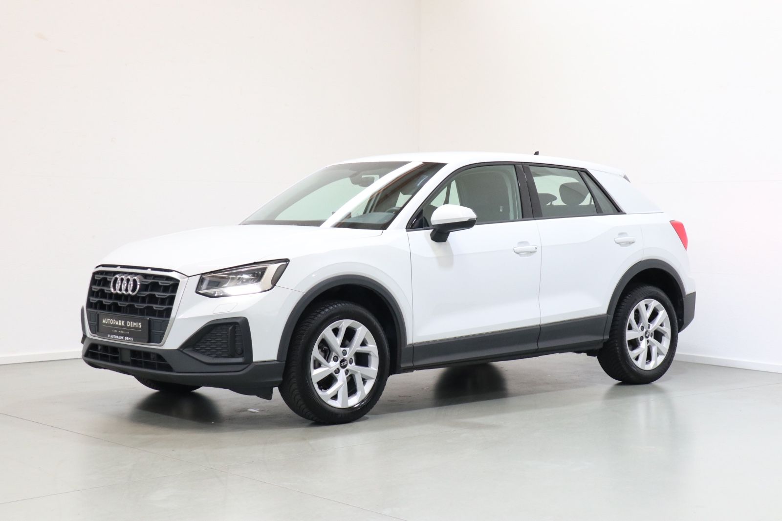 Audi Q2 35 TFSI 1.5-KAMERA-ACC-LED-SHZ-NAVI-EHK