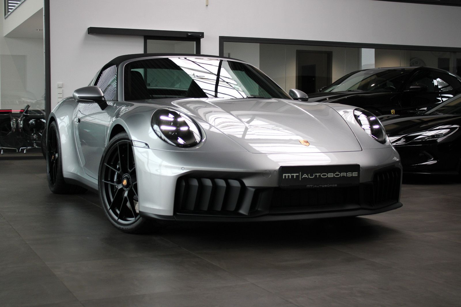 Porsche 992 TARGA 4 GTS T-HYBRID BOSE/LIFT/HD-MATRIX/21"