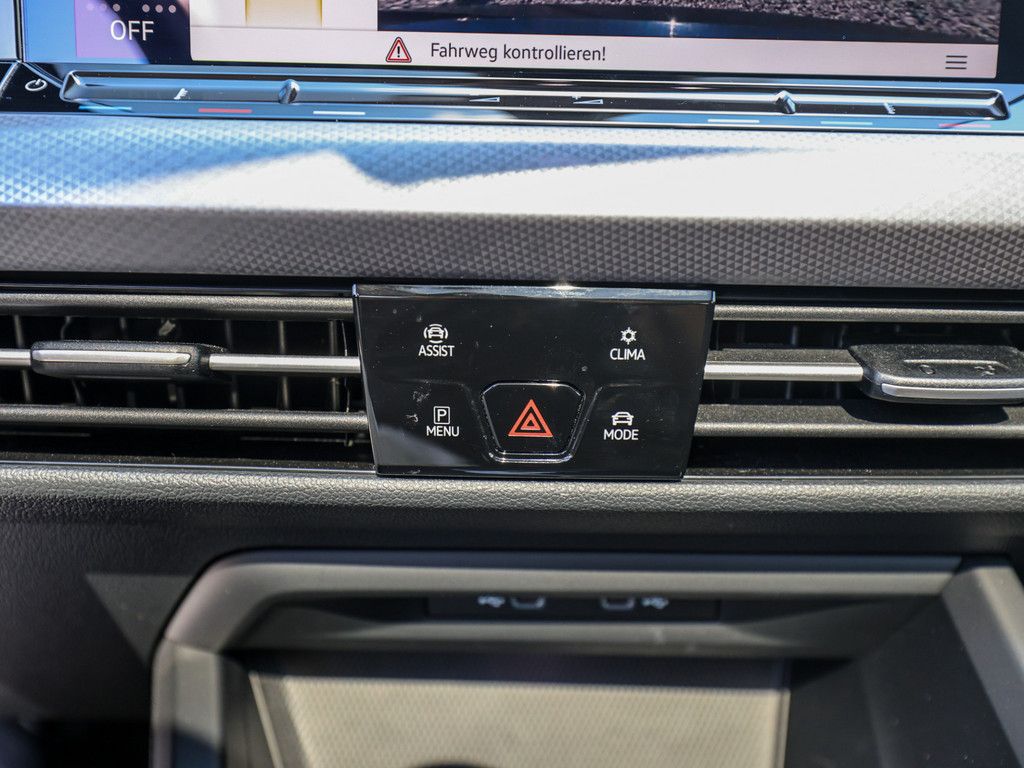 Volkswagen Golf VIII ACTIVE 2.0 l DSG - Samsaru's Car Outlet