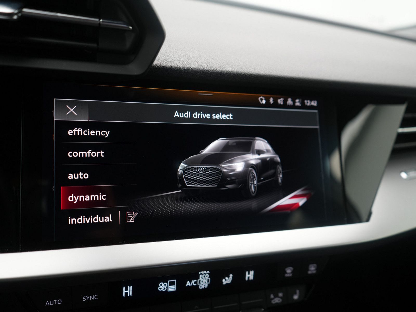 Audi A3 Sportback SHZ CARPLAY LED ACC PDC PORT NAVI