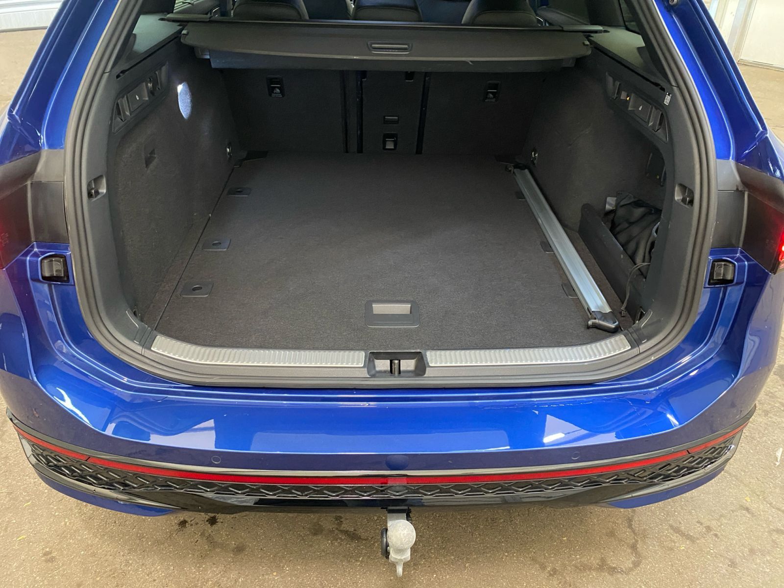 Volkswagen Passat Variant 2.0TDI 4Mo R-Line Signature Stand