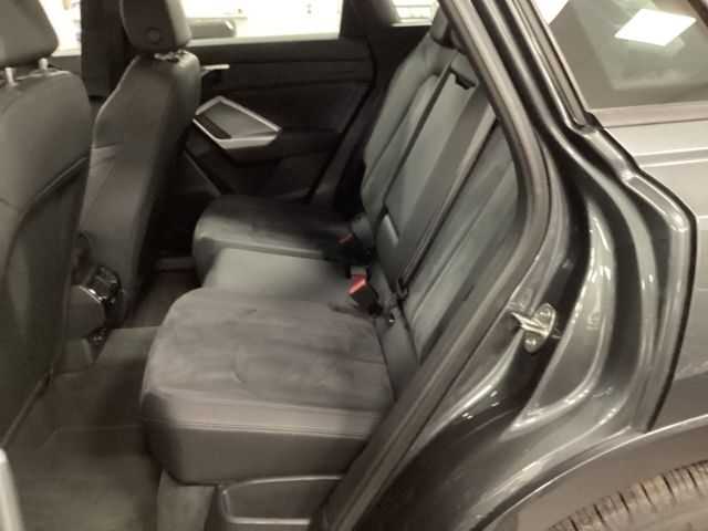 Audi Q3 S line 35 TDI quattro S tronic - Samsaru's Car Outlet