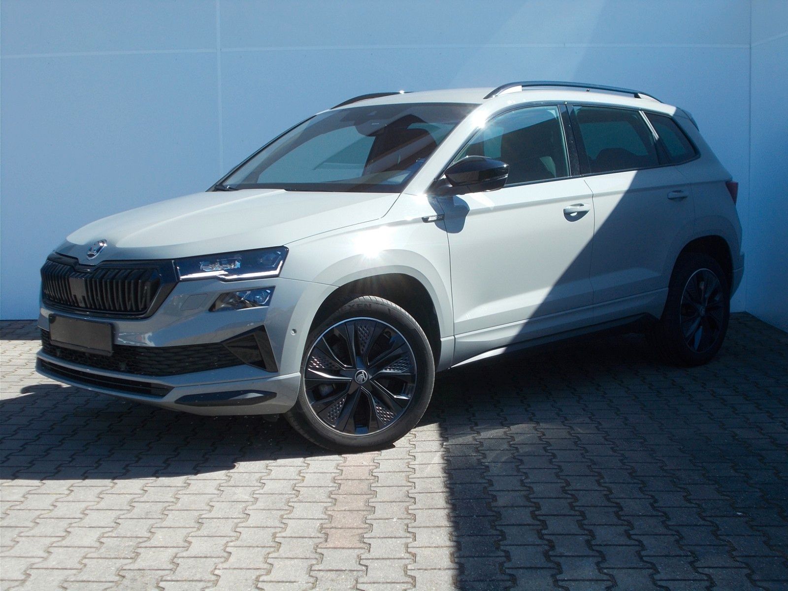 Skoda Karoq  1.5 TSI Sportline*DSG*Navi*LED *360° *AHK