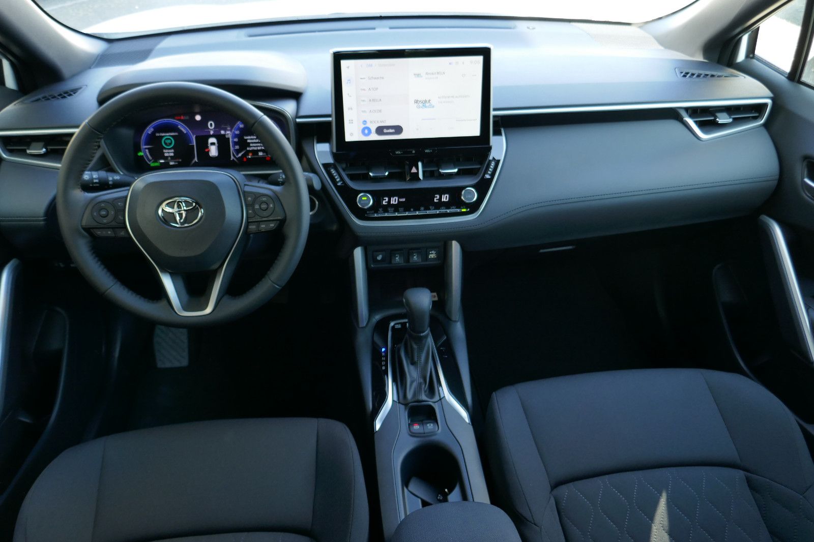 Toyota Corolla Cross XG10 FWD - Samsaru's Car Outlet
