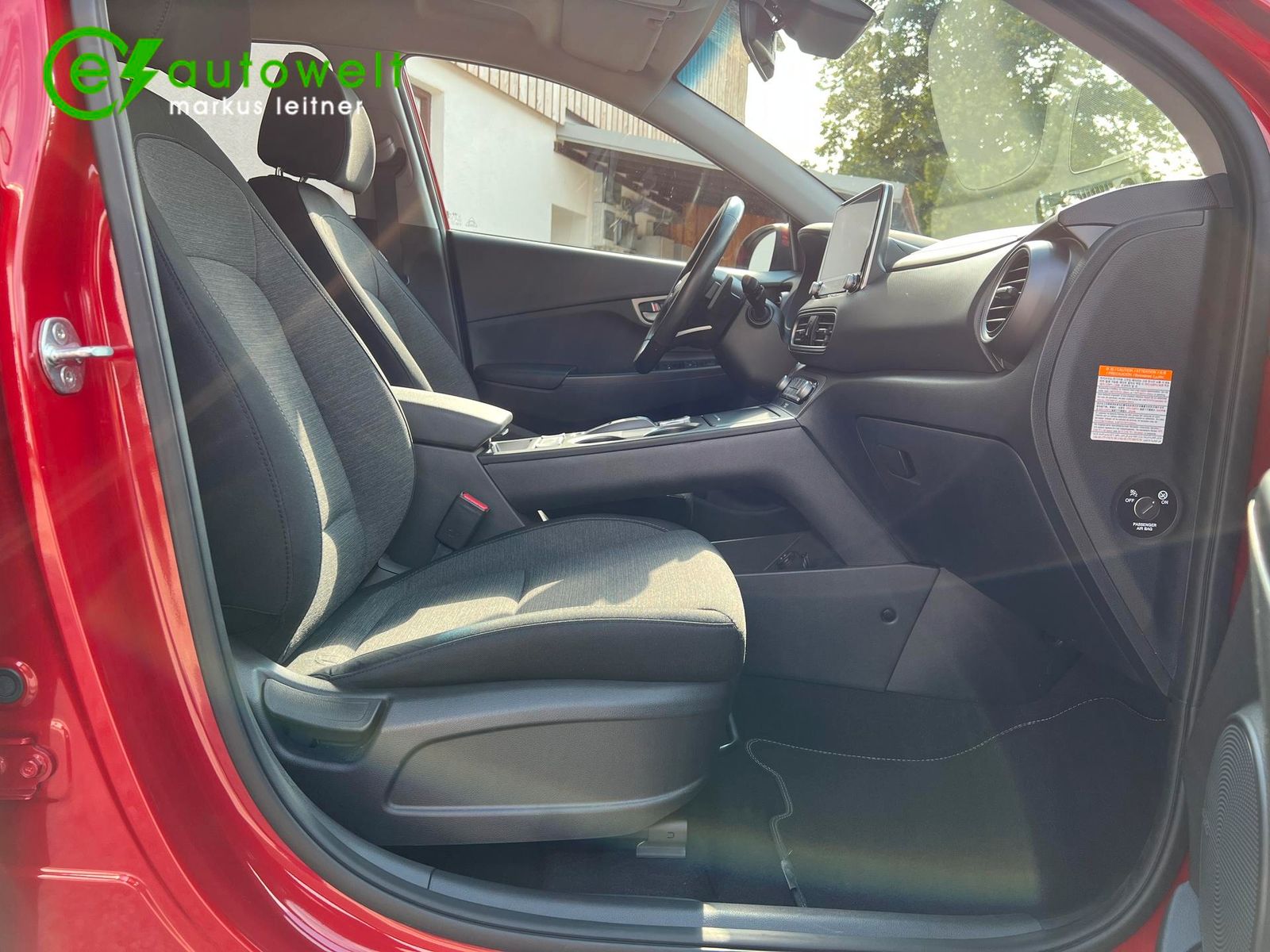 Hyundai Kona 39kWh Advantage - Samsaru's Car Outlet