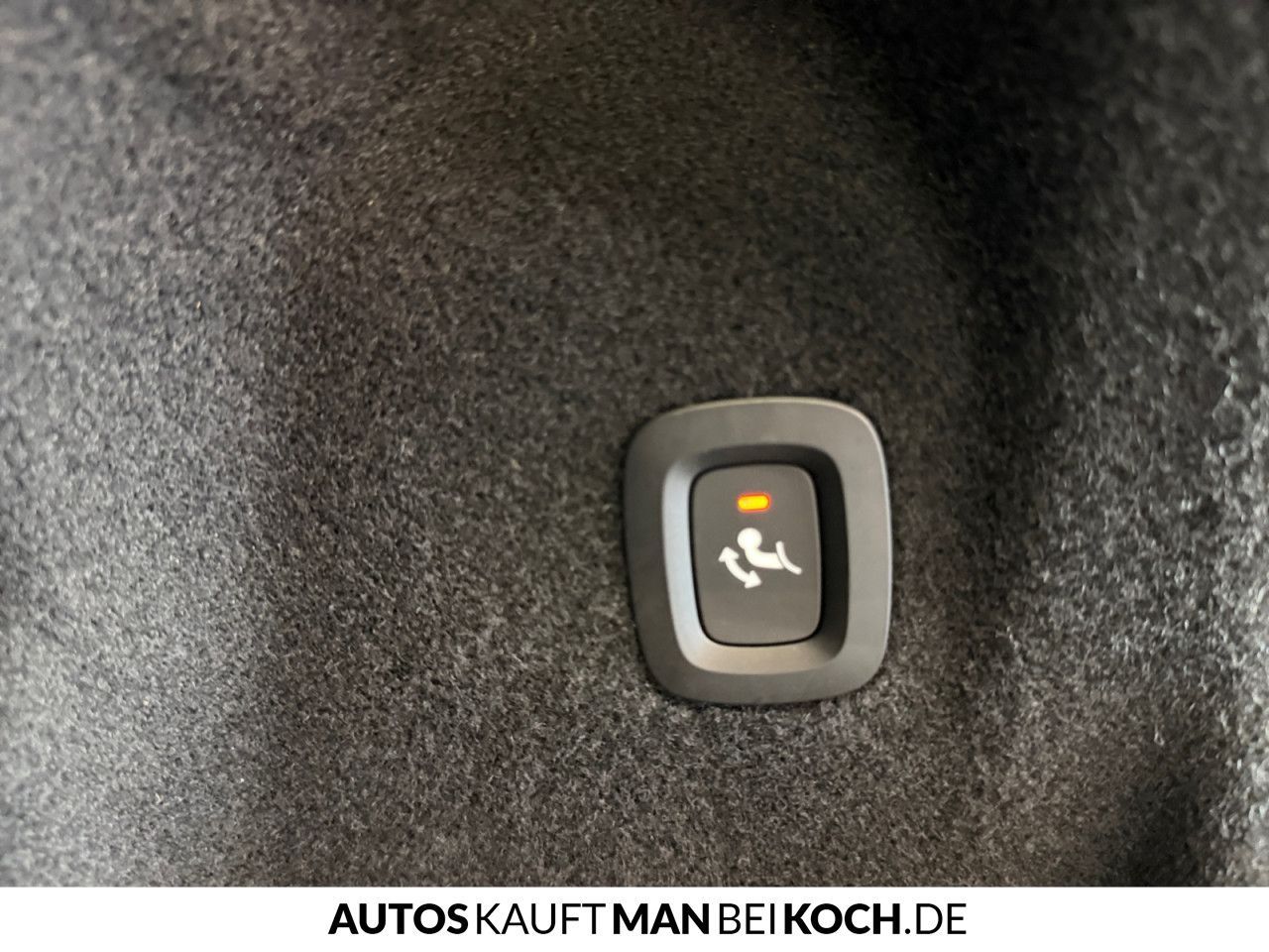 Volvo XC60 B5 AWD PlusDark ACC BLIS AHK VLED 4xSHz H&K