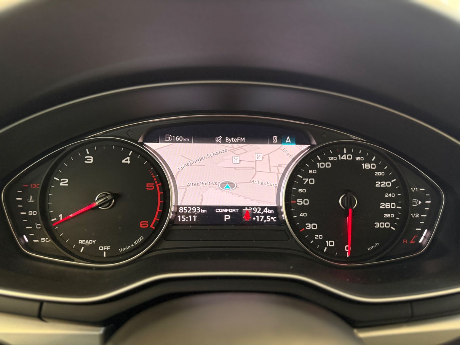 Audi A4 Lim. 40 TDI quattro advanced /1Hd./Matrix/ACC
