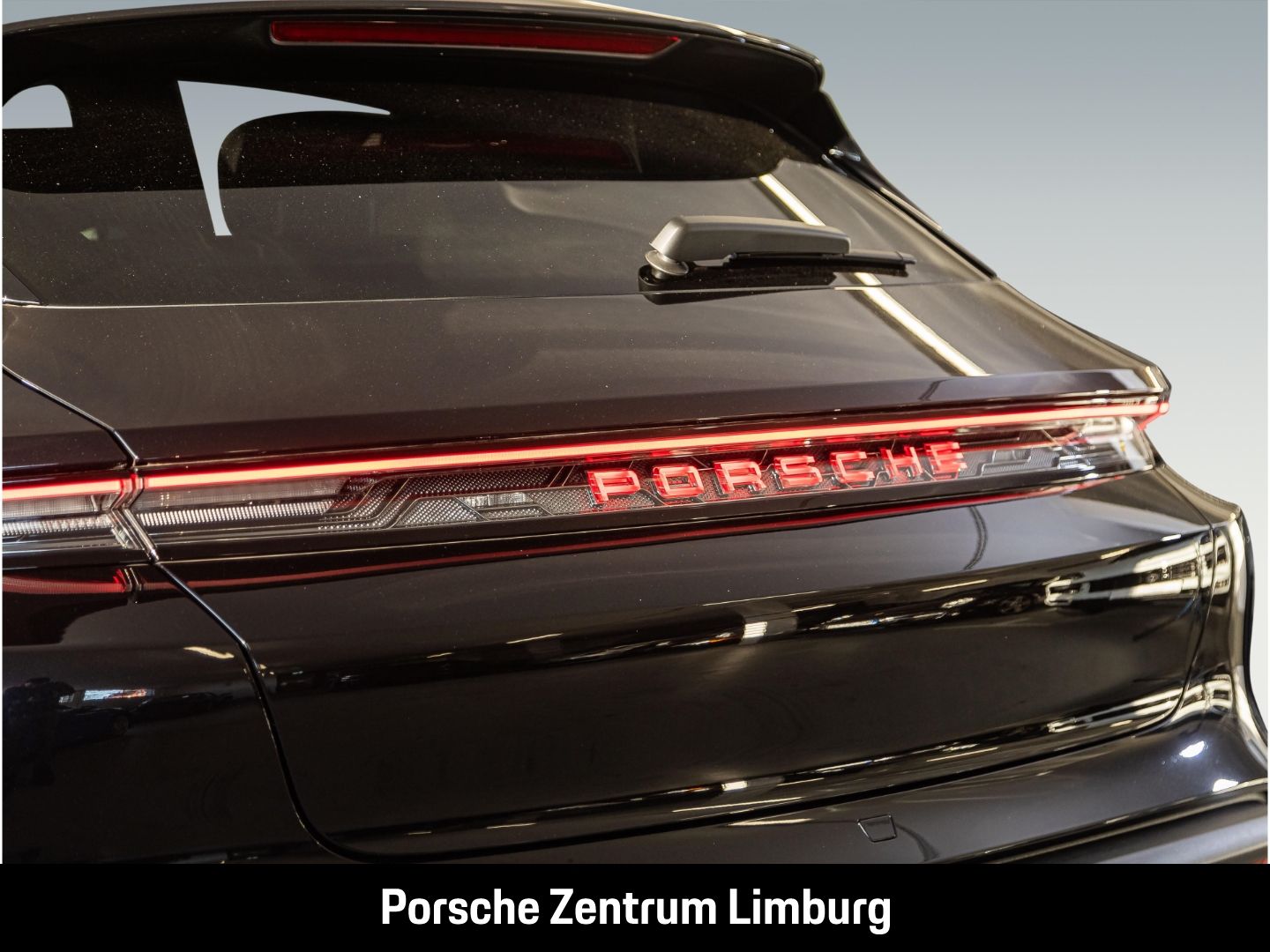 Porsche Taycan 4 Cross Turismo BOSE Hinterachslenkung