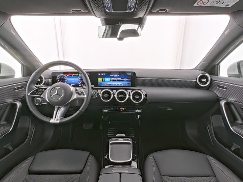 Mercedes-Benz A 180 Progressive-Advanced - Samsaru's Car Outlet