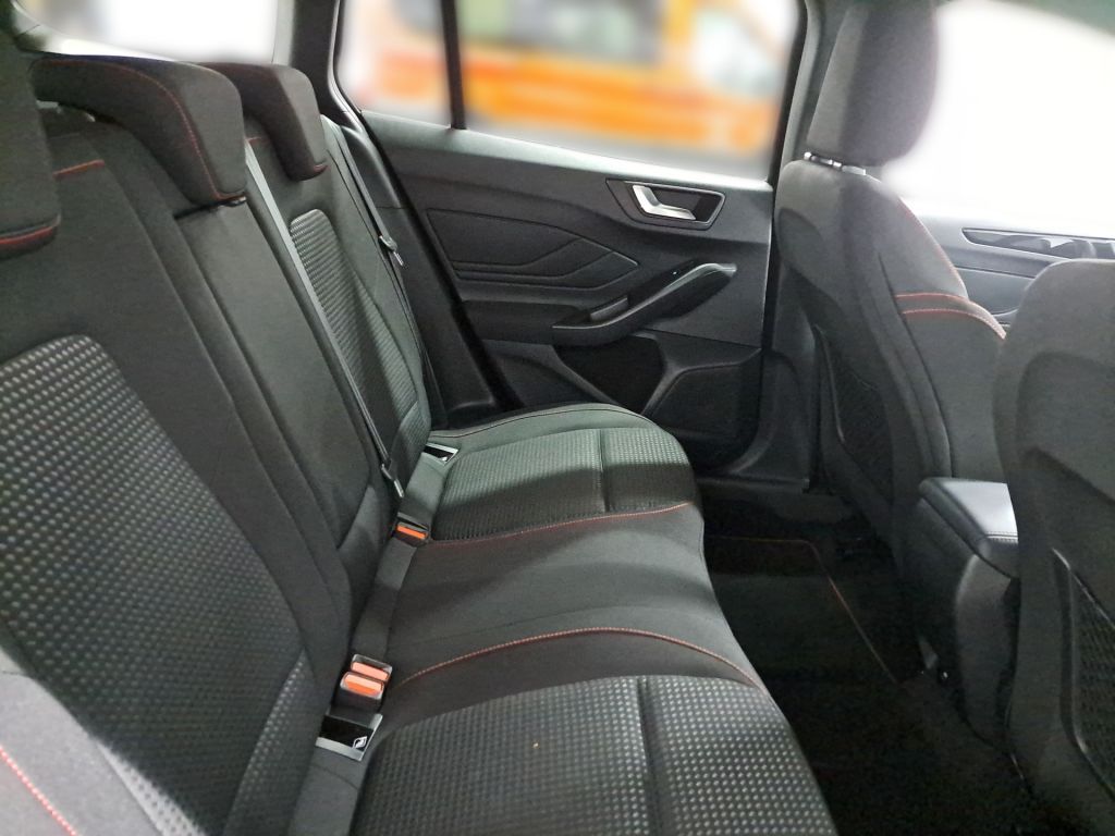 Ford Focus Turnier 1.0  Aut. ST-LINE X MATRIX  NAVI S