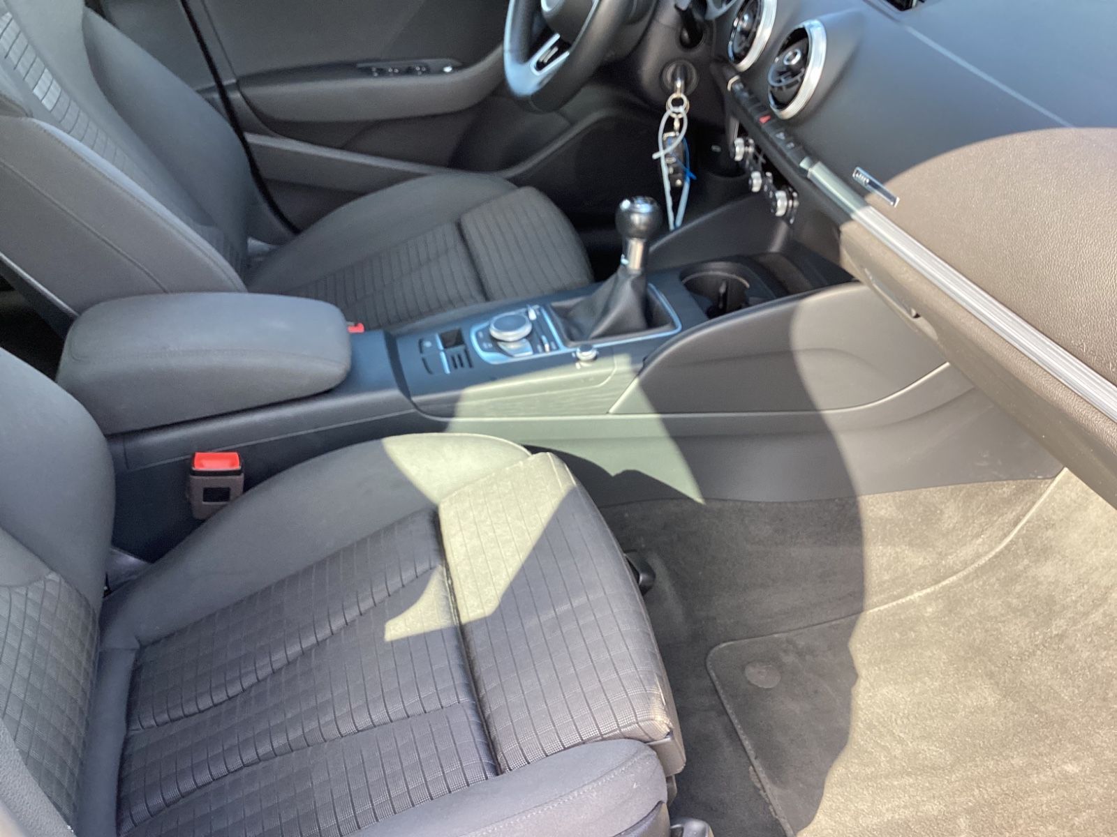 Audi A3 Limousine 35 TFSI sport - Samsaru's Car Outlet