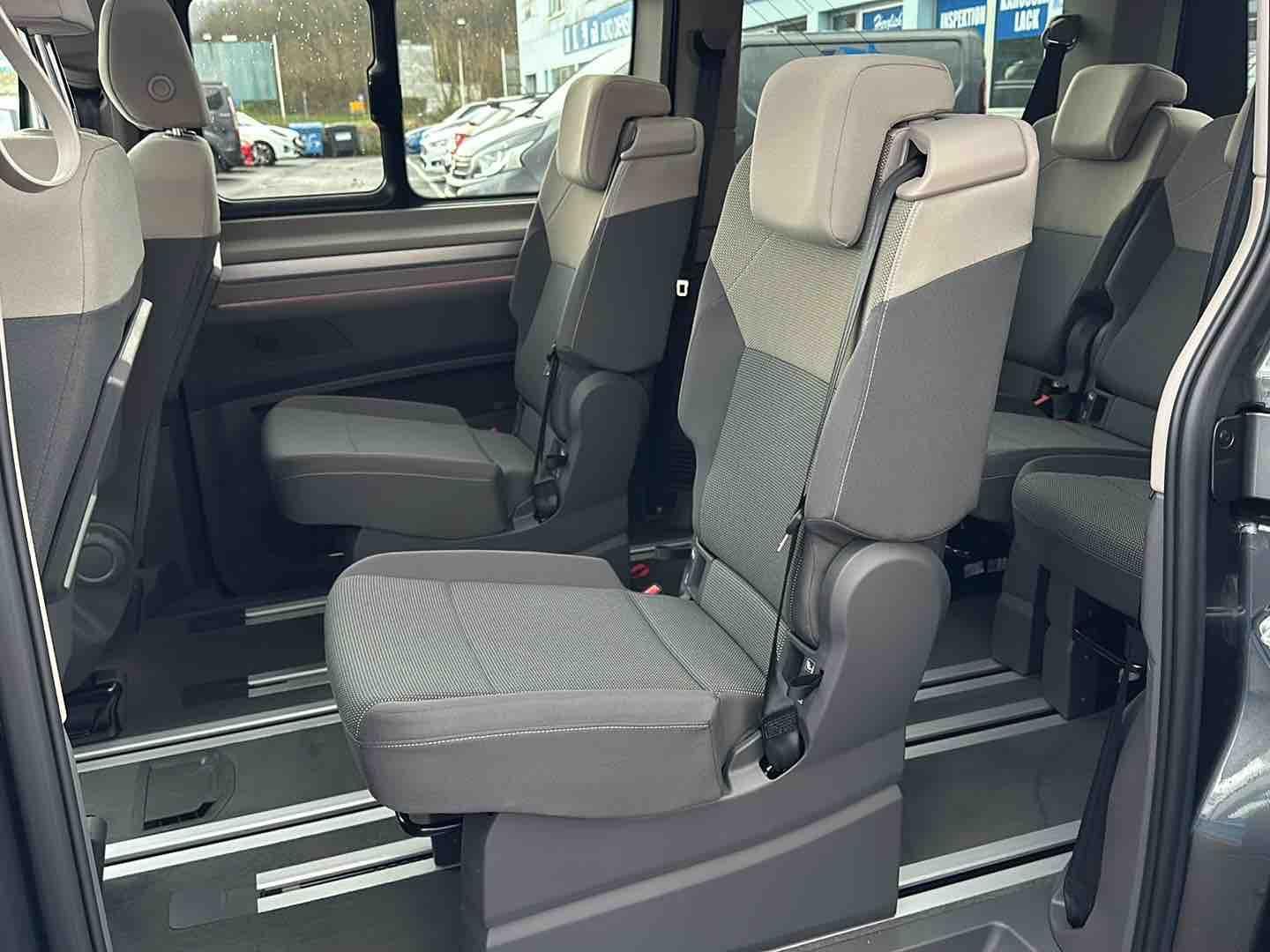 Volkswagen T7 Multivan 2.0 TDI Life - Samsaru's Car Outlet