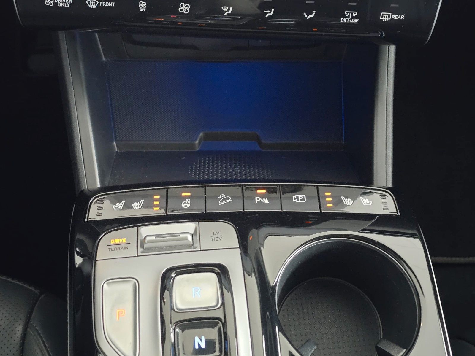 Hyundai Tucson Prime Plug-In Hybrid 4WD - Samsaru's Car Outlet