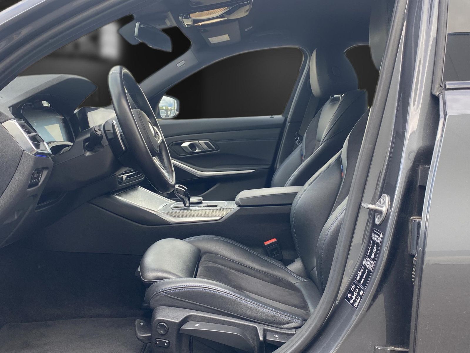 BMW 320 d x M Sport - Samsaru's Car Outlet
