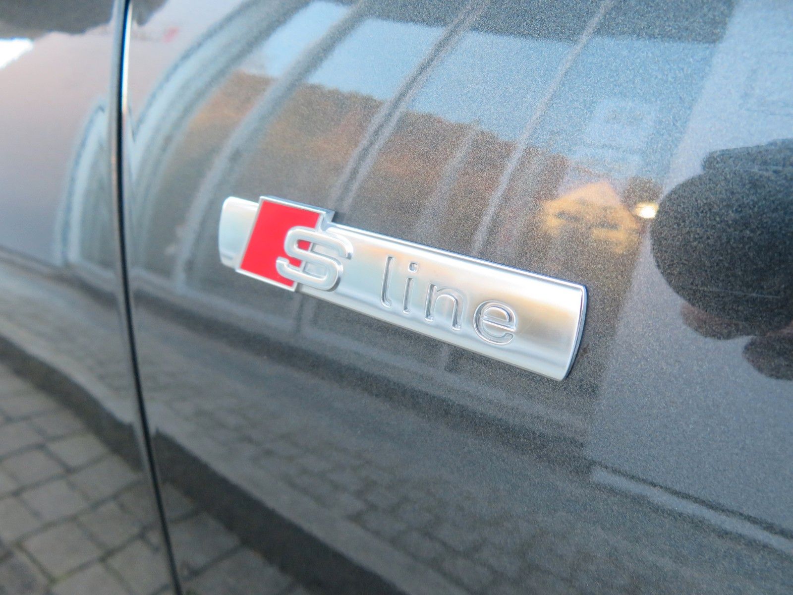 Audi A6 40 TDI quattro Avant S line
