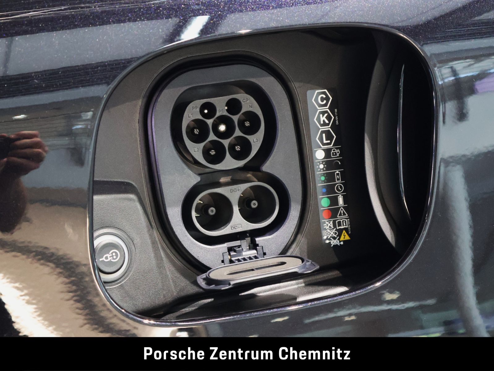 Porsche Macan Turbo Sport-Chrono;AHZV;4-Zonen Klima;Sitz
