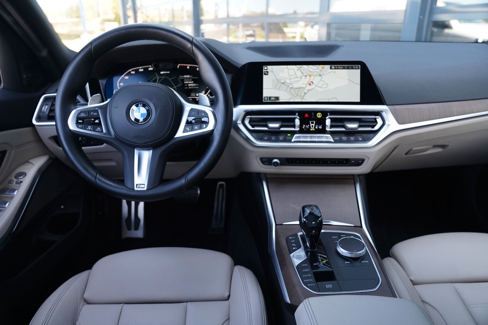 BMW 330e M Sport LCProf-Laser-360-HuD-ACC-H&K-ad.Fwk