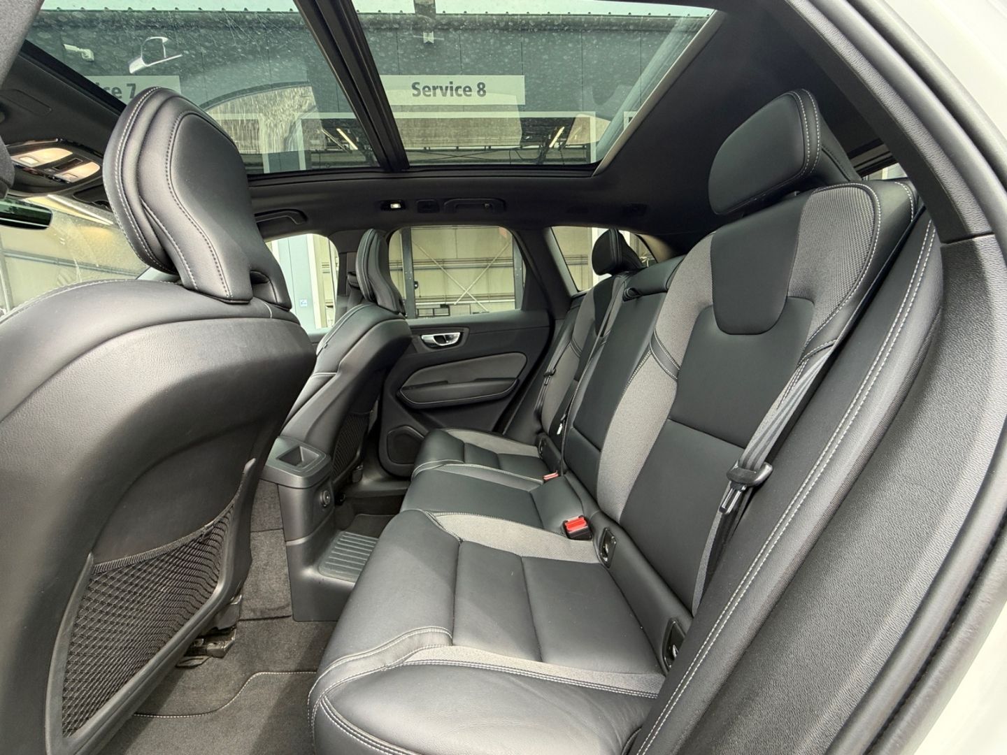 Volvo XC60 T8 R Design Recharge AWD Pano 360° Memory