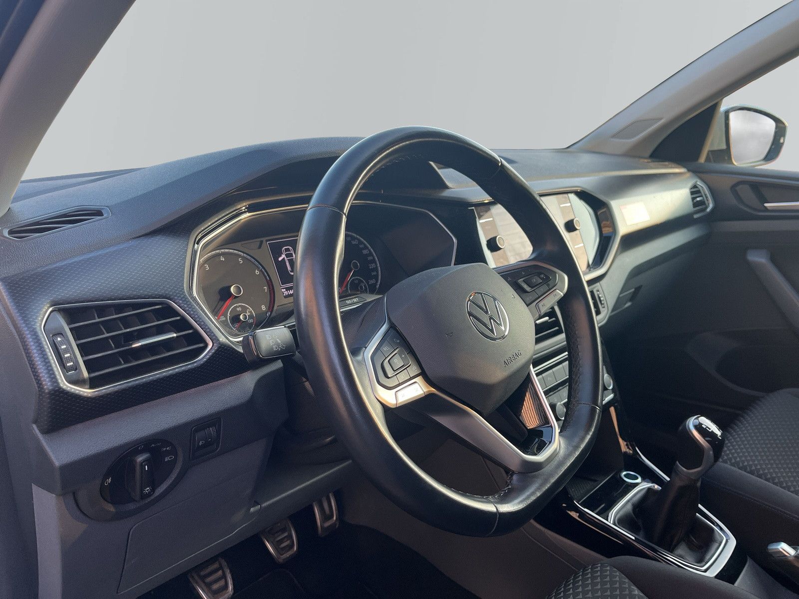 Volkswagen T-Cross United - Samsaru's Car Outlet