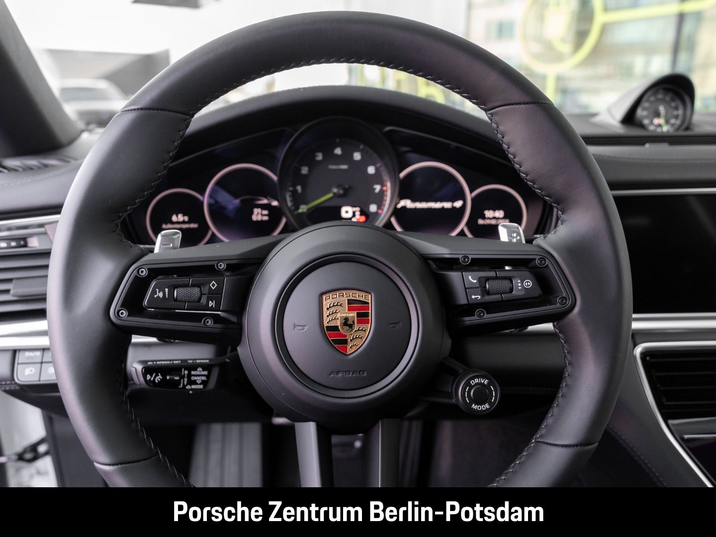 Porsche Panamera 4 E-Hybrid Sport Turismo Platinum Editi
