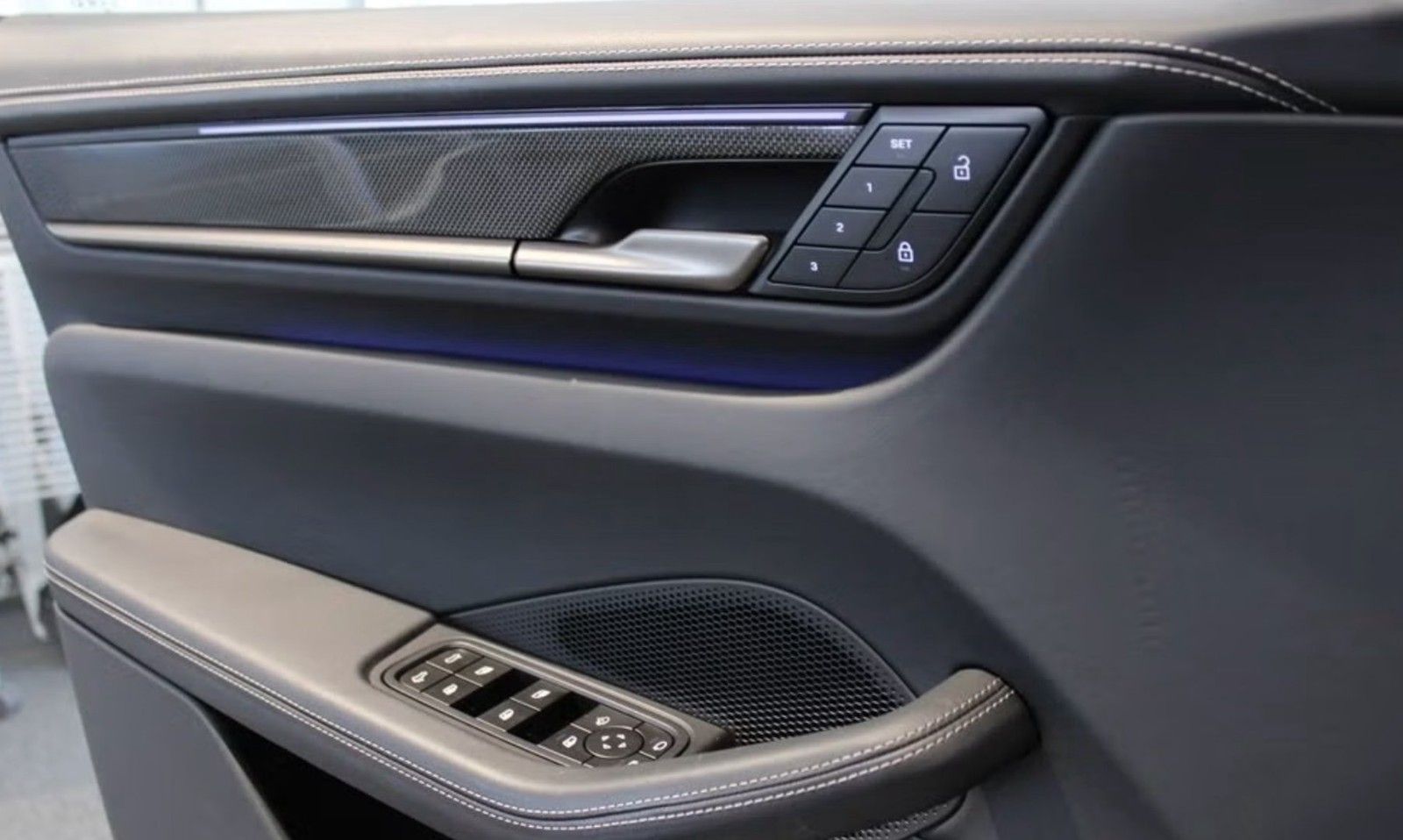 Porsche Macan Electric 4P-DISPLAY*PSM*RS-SPYDER DESIGN