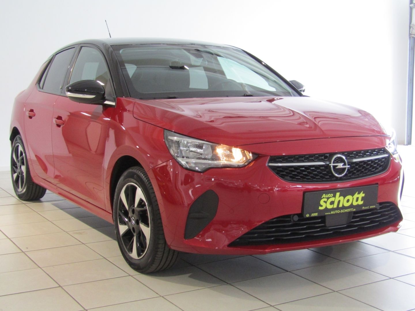 Opel Corsa-e Edition - Samsaru's Car Outlet