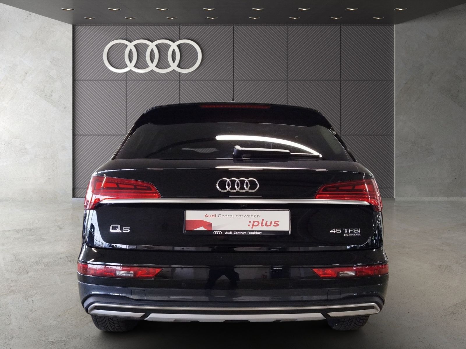 Audi Q5 45 TFSI quattro S tronic advanced - Samsaru's Car Outlet
