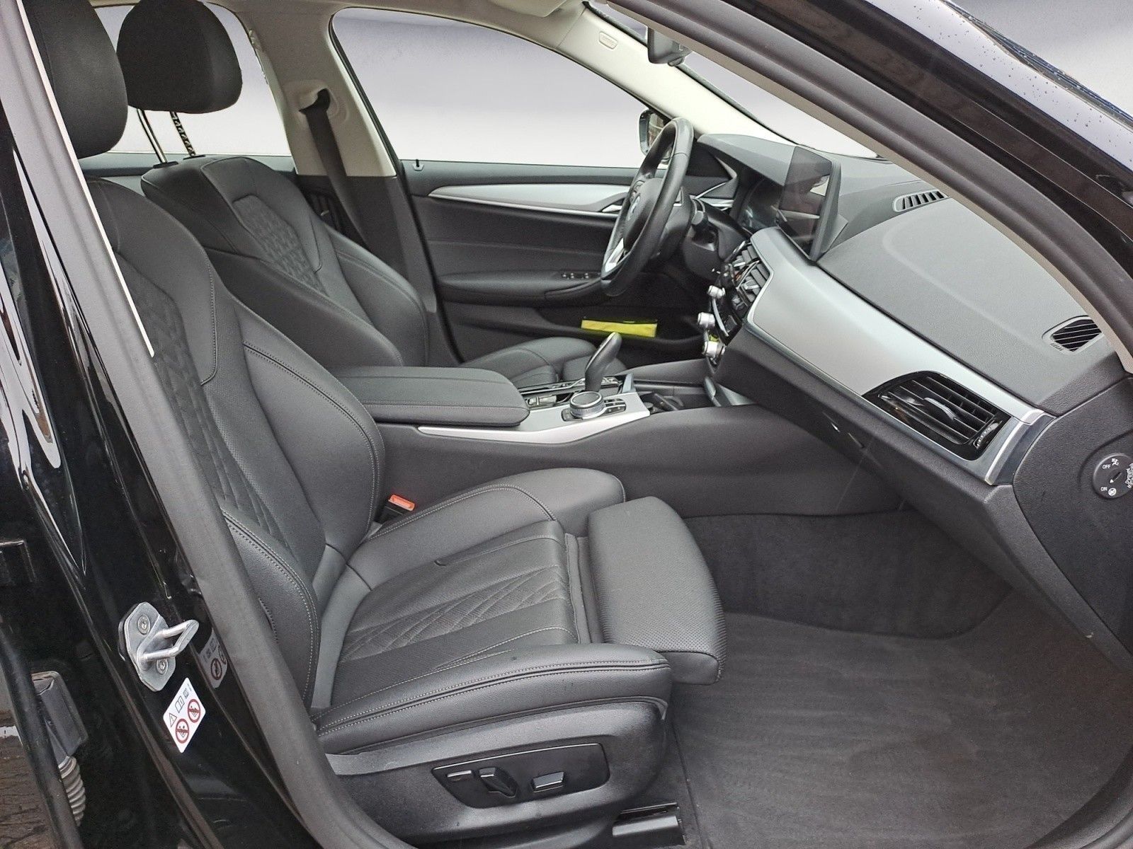 BMW 530e xDrive Aut. Klimaaut. Head-Up AHK Durchlade
