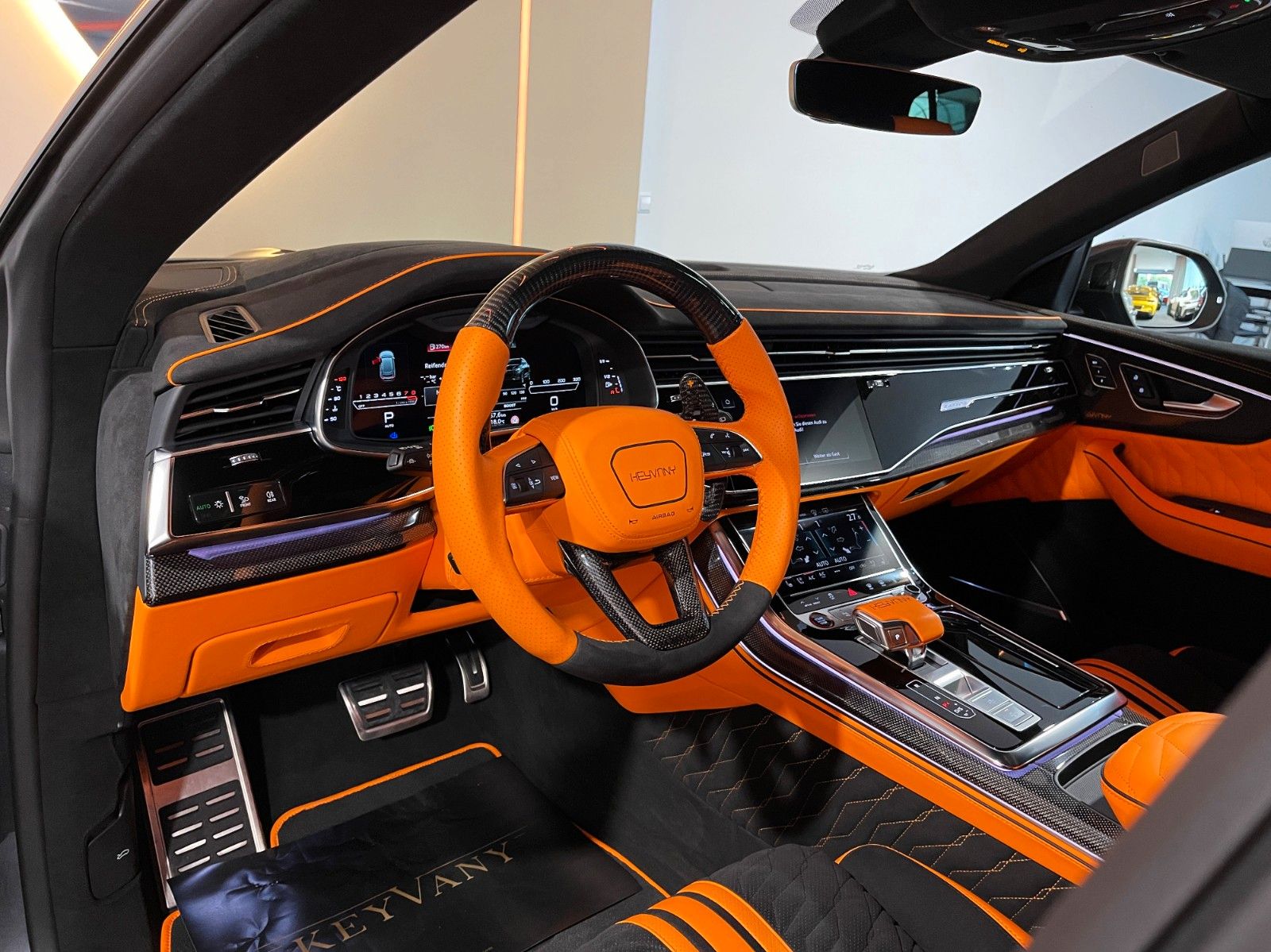 Audi RSQ8 KEYVANY CARBON/KERAMK/B&O/STAN.HZ/DYNMK.PLS