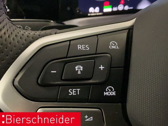 Volkswagen Golf 8 1.5 TSI DSG GTE Black AHK MATRIX PANO HuD