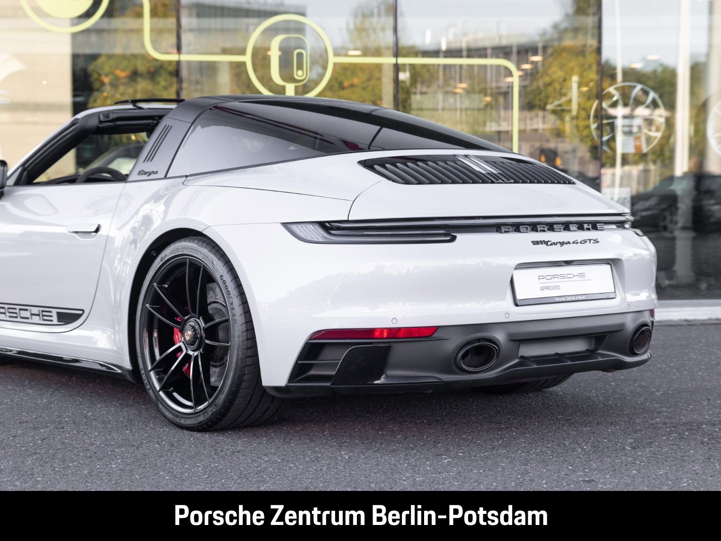 Porsche 992 911 Targa 4 GTS Burmester Sportabgas LED-Mat