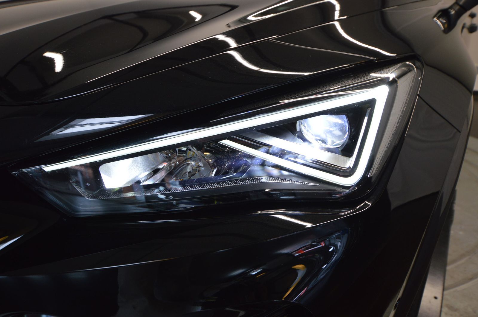 Cupra Formentor 1.5 TSI - Samsaru's Car Outlet
