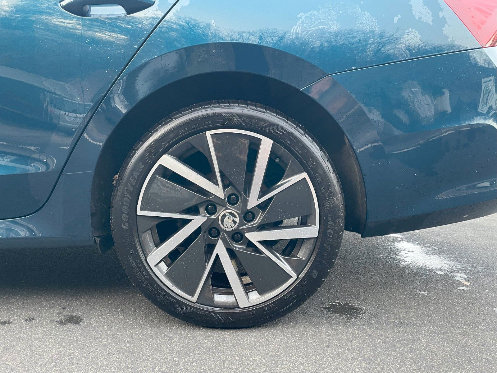 Skoda Octavia Combi Style iV - Samsaru's Car Outlet