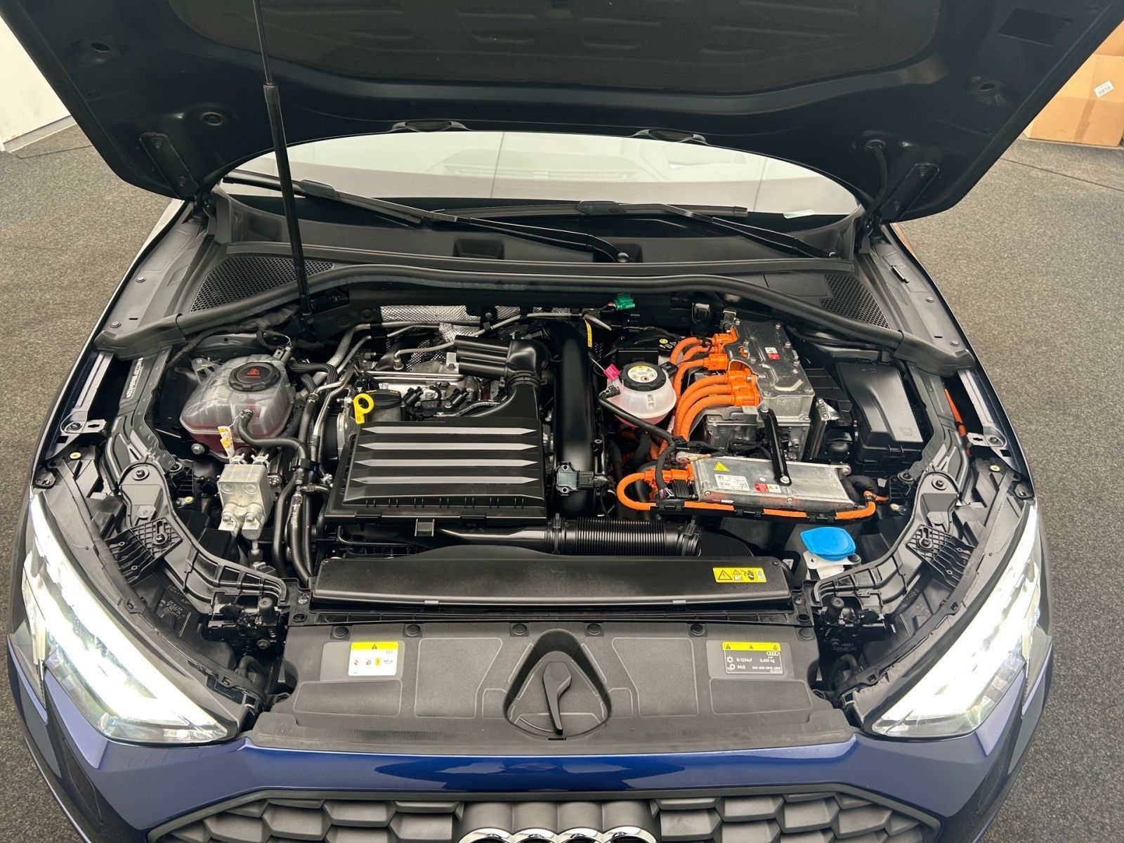 Audi A3 Sportback 40 TFSIe S tro - Samsaru's Car Outlet