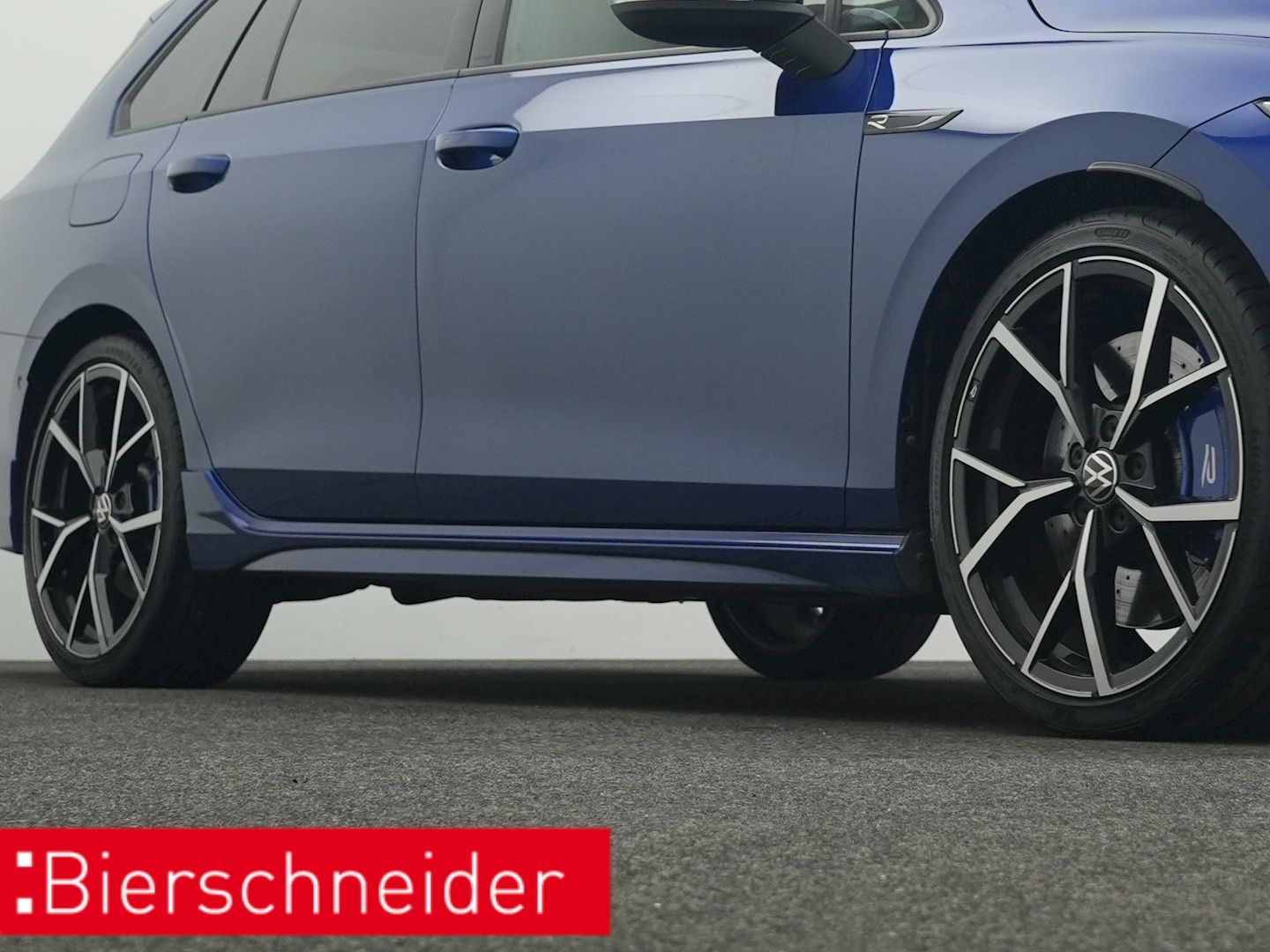 Volkswagen Golf R Var. 2.0 TSI DSG 4Mo. BLACK-STYLE AHK PAN