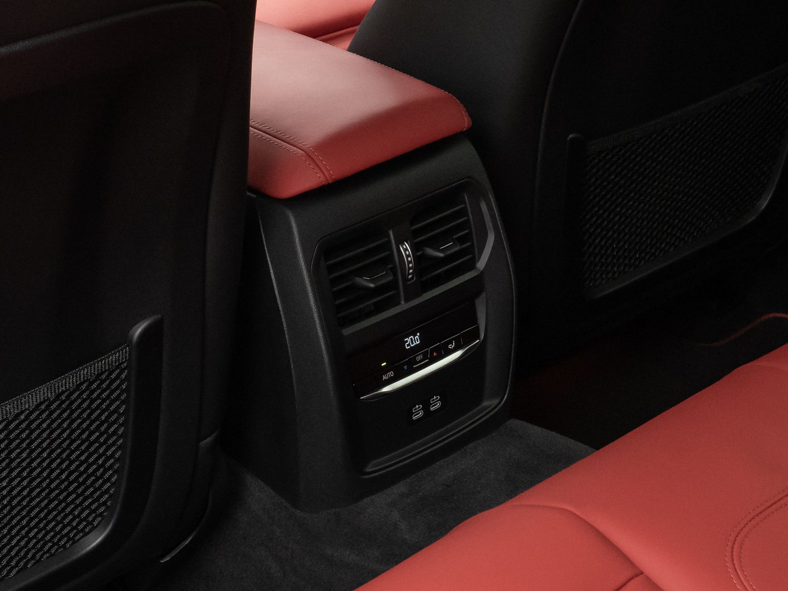 BMW 330i xD SportLine - Samsaru's Car Outlet