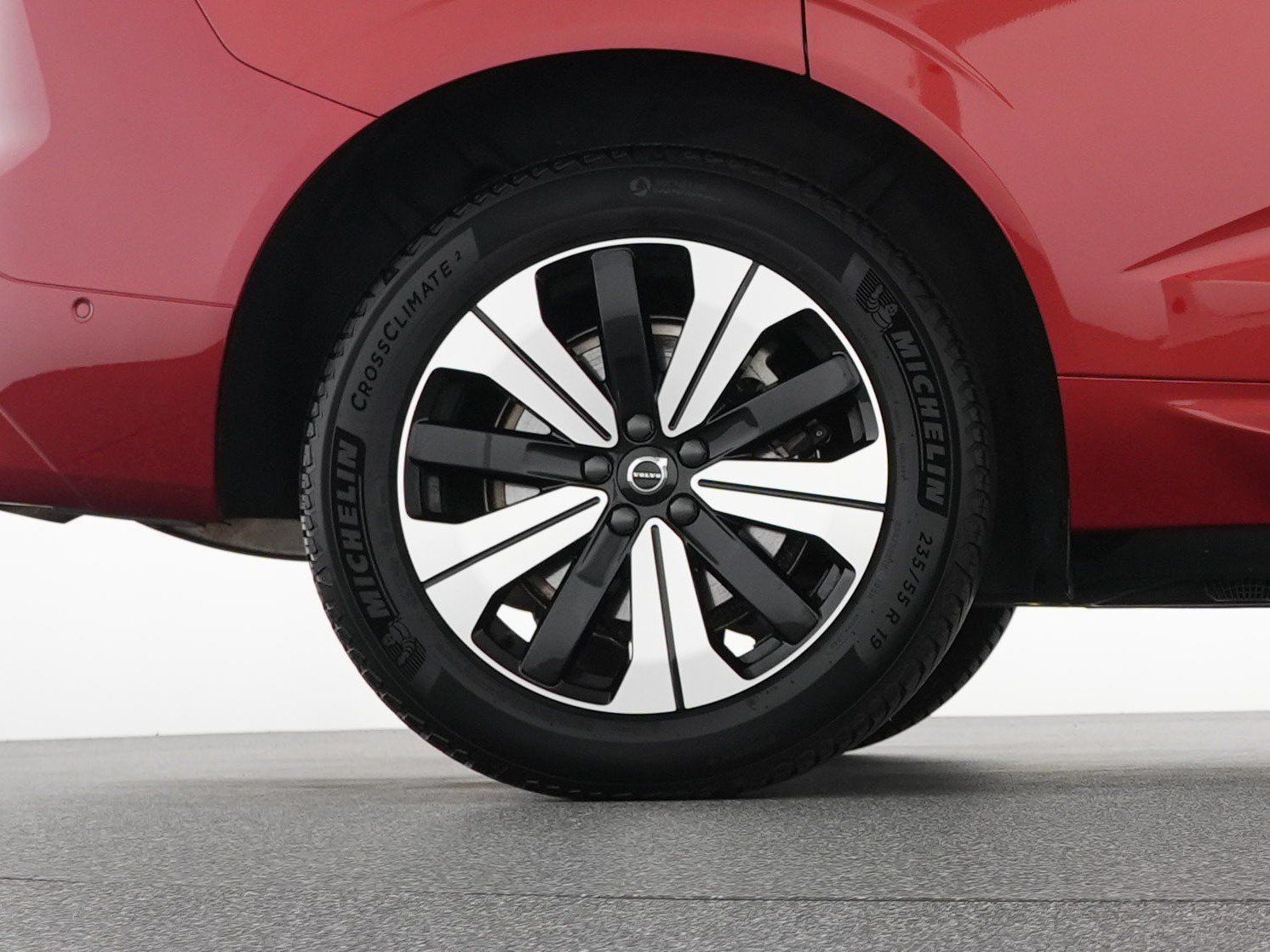Volvo XC60 T8 Recharge AWD Geartronic Plus Dark