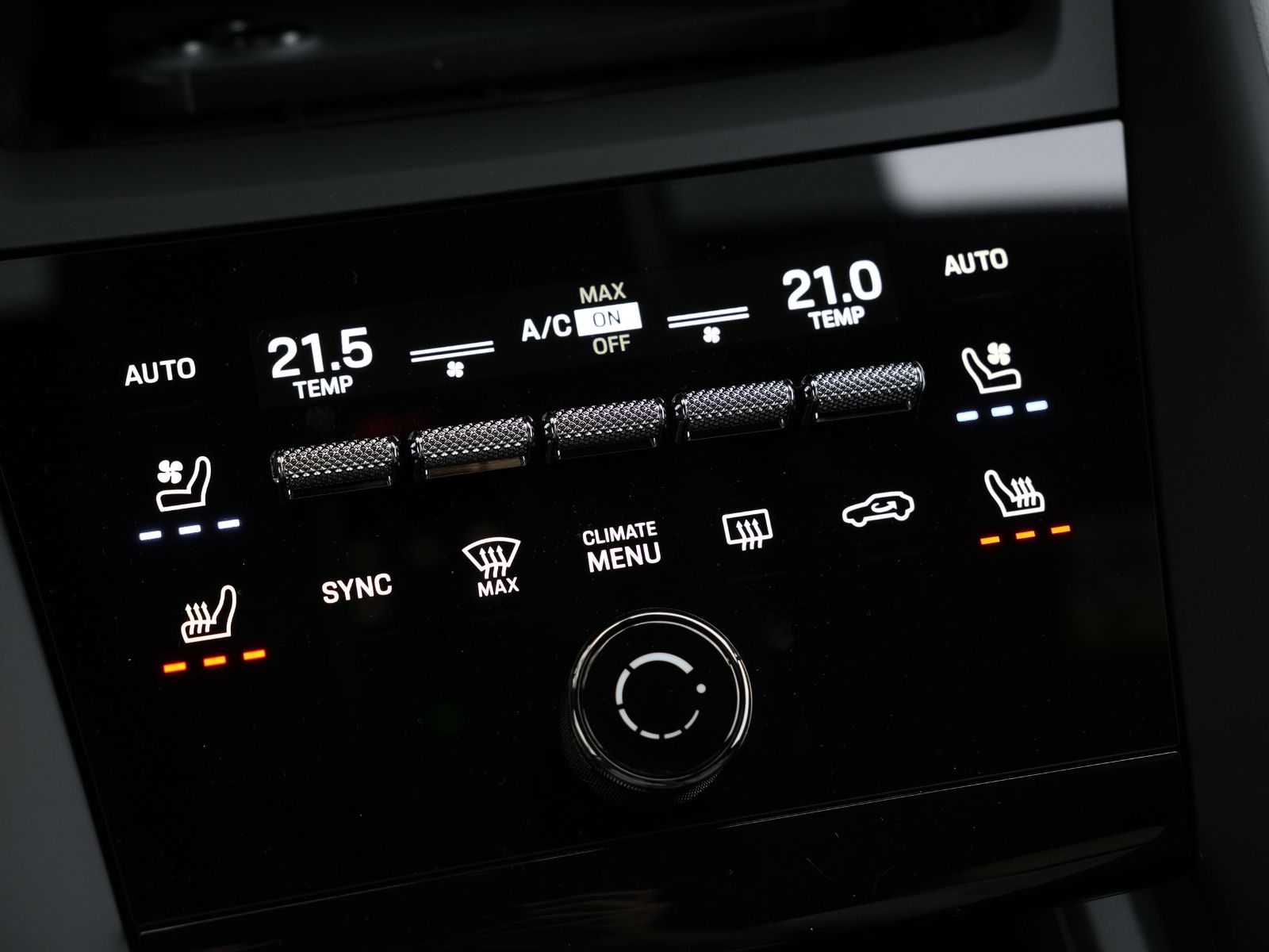 Porsche Macan 4 - Samsaru's Car Outlet