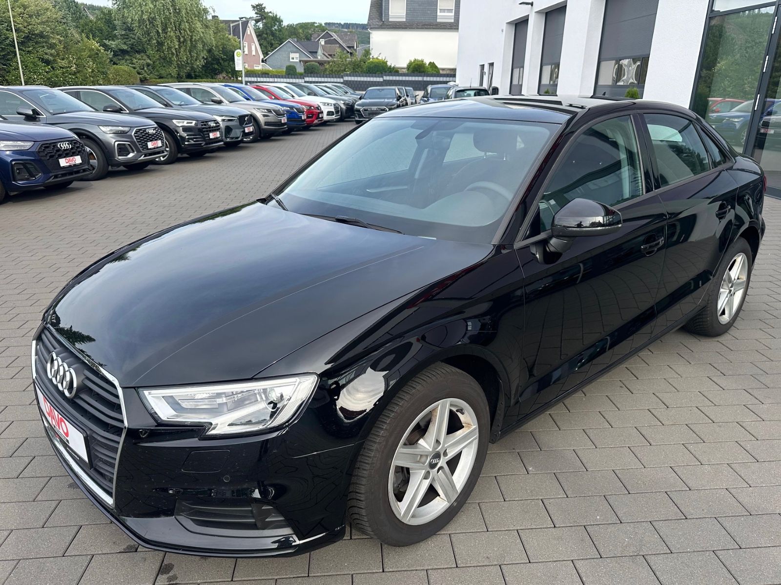 Audi A3 Limousine 30 TFSI - Samsaru's Car Outlet