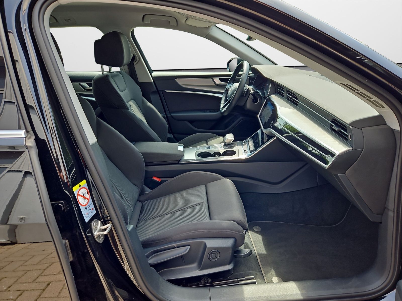 Audi A6 Avant 40 TDI S tronic Sport - Samsaru's Car Outlet