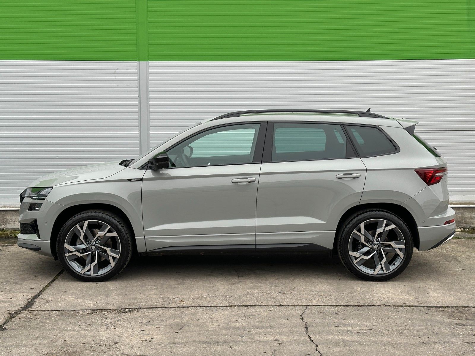 Skoda 190PS 4x4 DSG Sportline PADACH STHZ eHK LM19"AHK