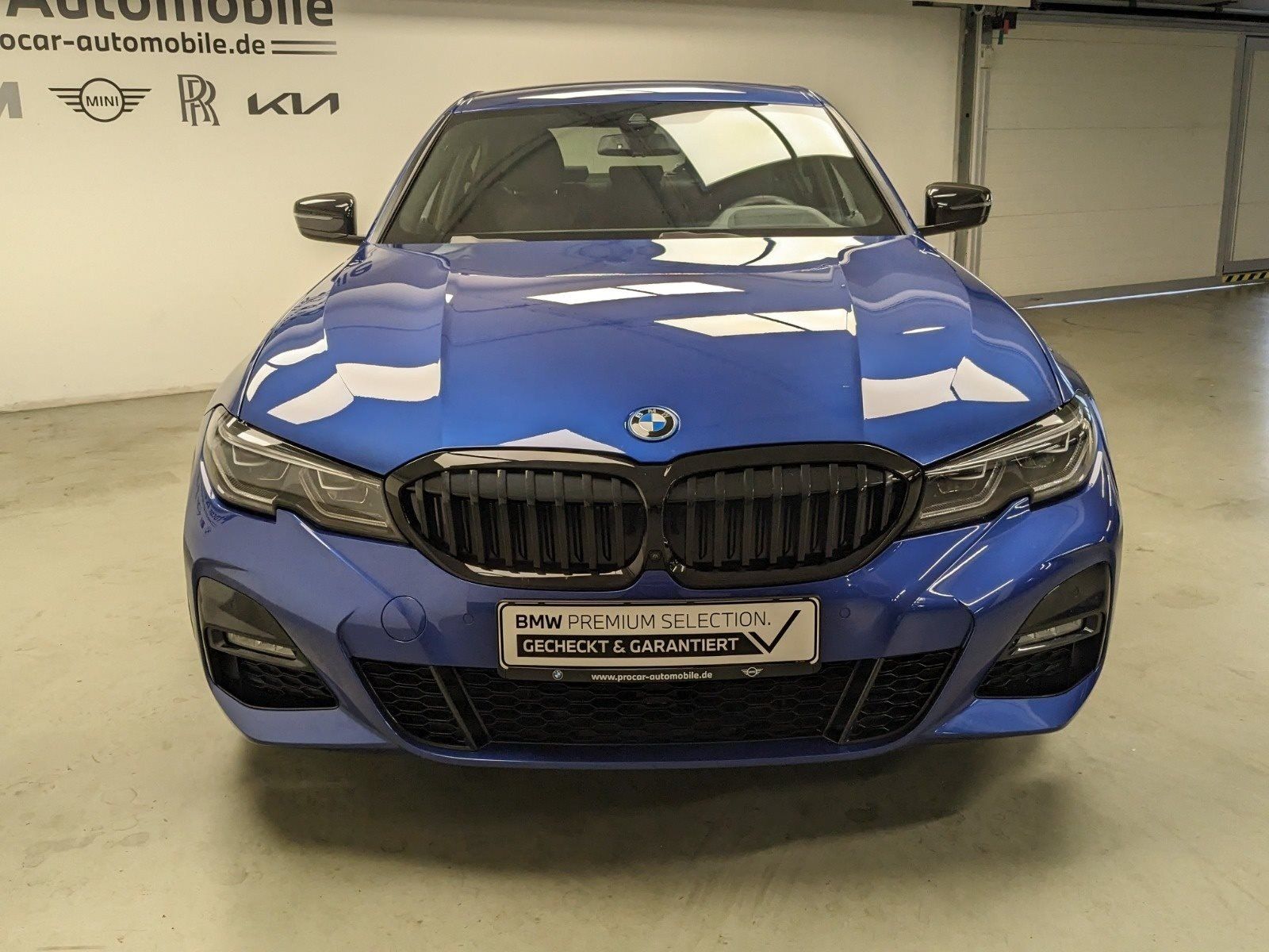 BMW 330e M Sport - Samsaru's Car Outlet