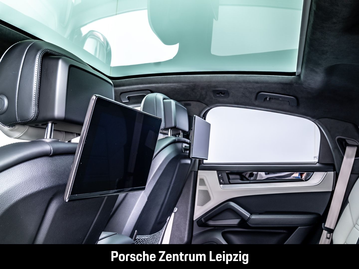 Porsche Cayenne S Coupe HD Massage PDCC InnoDrive HeadUp