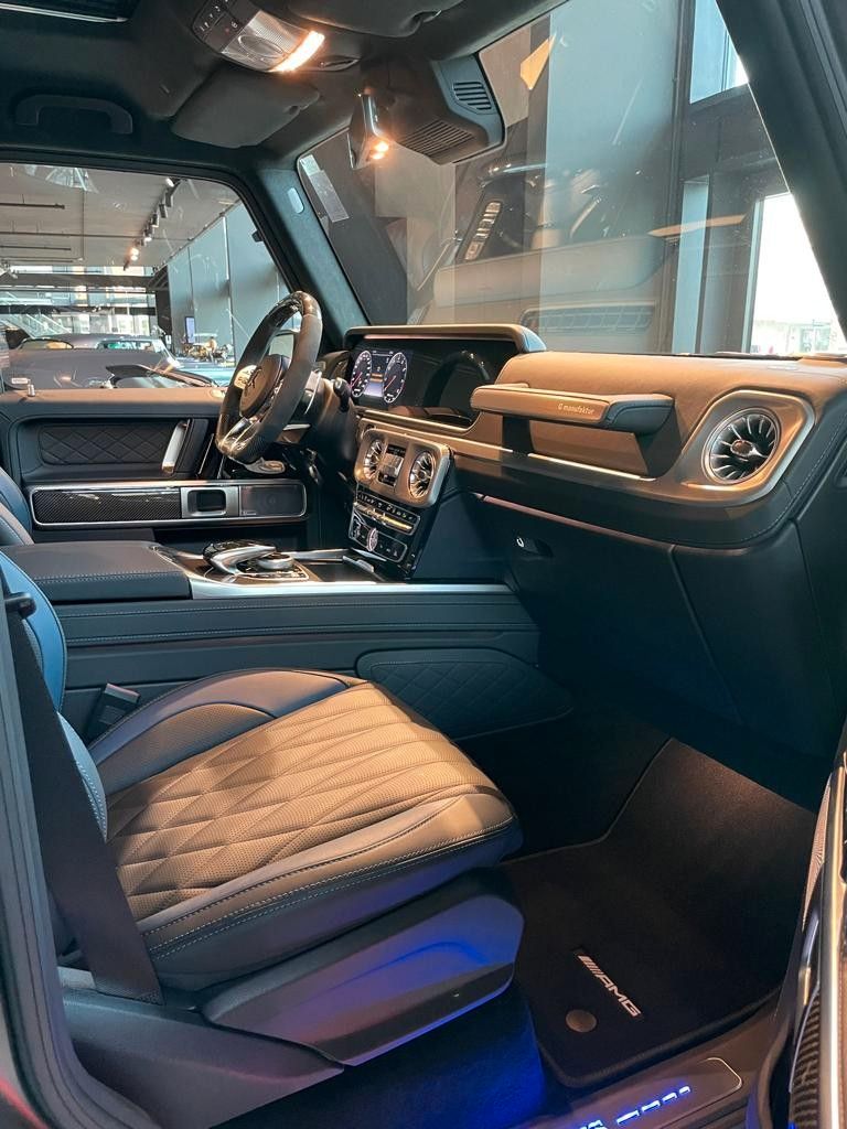 Mercedes-Benz G 800 BRABUS - Samsaru's Car Outlet